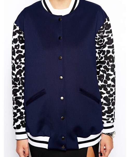 Finders Keepers（フィンダーズキーパーズ）の「Finders Keepers Once Again Bomber with Leopard Sleeves（トップス・navyleopardprint・M-US 6/S-US 4/L-US 8/XS-US 2）」の3枚目の写真