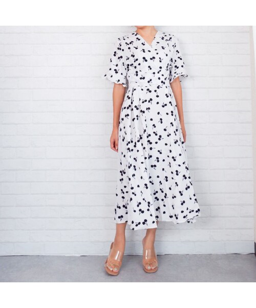 No Brand ノーブランド の チェリー柄カシュクールワンピース ワンピース Wear