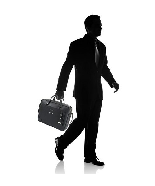 TUMi 最上級 Astor アンソニア ビジネスブリーフ TUMI（トゥミ）の「Tumi 'Astor Ansonia' Zip Top Vachetta Leather