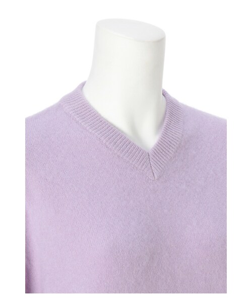 G.V.G.V.（ジーヴィージーヴィー）の「BRUSHED CASHMERE V-NECK TOP（トップス・レディース・PURPLE・XS）」の4枚目の写真