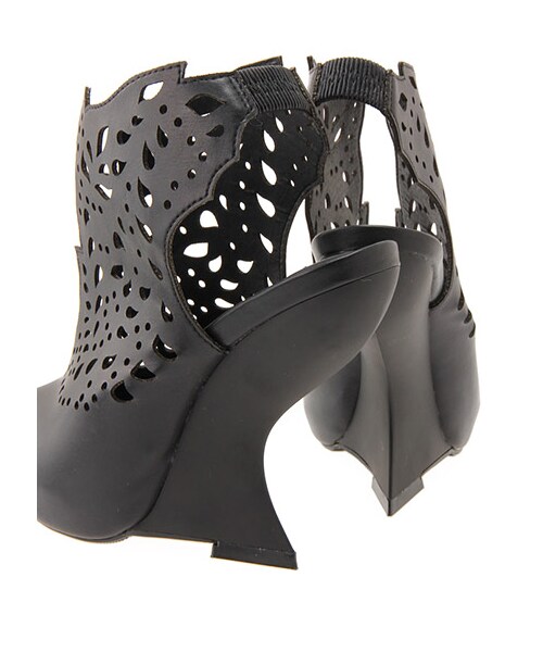 EDDY GRACE（エディグレース）の「カットアウトウェッジサンダル（シューズ・レディース・ベージュ/ブラック/オフホワイト系・M/L）」の8枚目の写真