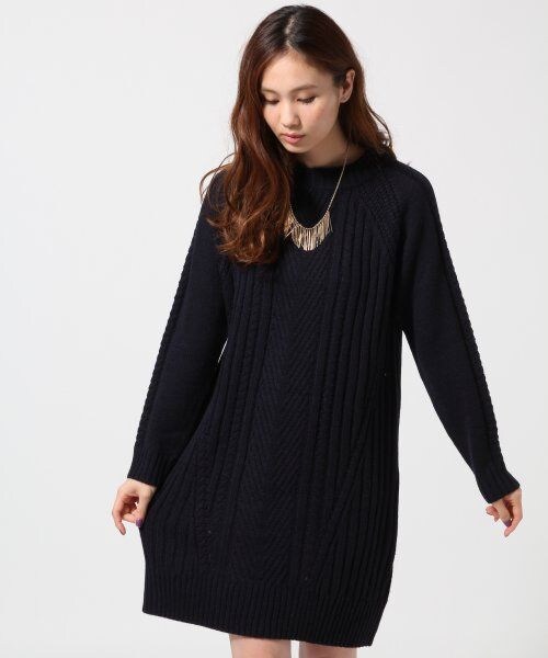 GLOBAL WORK(グローバルワーク)の「【WEB先行予約】ケーブルニットワンピース(ワンピース/ドレス・レディース・ホワイト05/グレー15/ボルドー38/ネイビー88・M/L)」の3枚目の写真