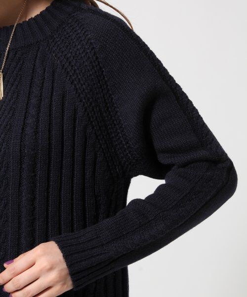 GLOBAL WORK(グローバルワーク)の「【WEB先行予約】ケーブルニットワンピース(ワンピース/ドレス・レディース・ホワイト05/グレー15/ボルドー38/ネイビー88・M/L)」の8枚目の写真