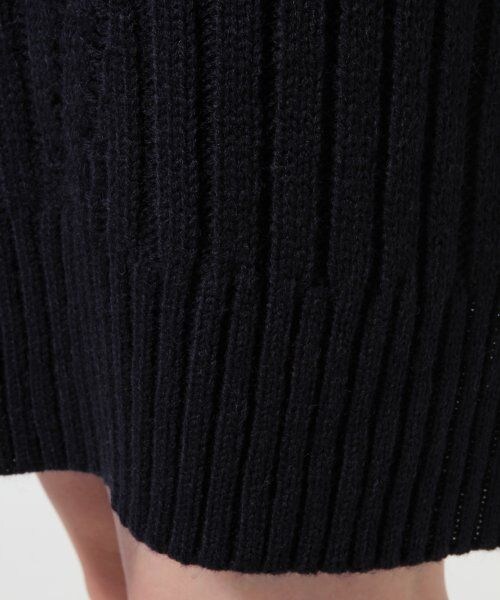GLOBAL WORK(グローバルワーク)の「【WEB先行予約】ケーブルニットワンピース(ワンピース/ドレス・レディース・ホワイト05/グレー15/ボルドー38/ネイビー88・M/L)」の10枚目の写真