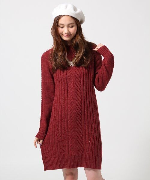 GLOBAL WORK(グローバルワーク)の「【WEB先行予約】ケーブルニットワンピース(ワンピース/ドレス・レディース・ホワイト05/グレー15/ボルドー38/ネイビー88・M/L)」の4枚目の写真