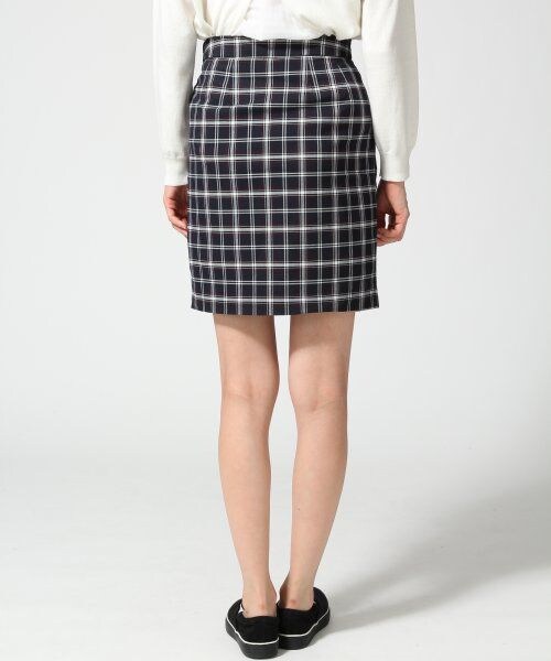 JEANASIS（ジーナシス）の「サキゾメガラコクーンスカート（スカート・レディース・グレーチェック/グリーンストライプ/ネイビーチェック・S/M）」の5枚目の写真
