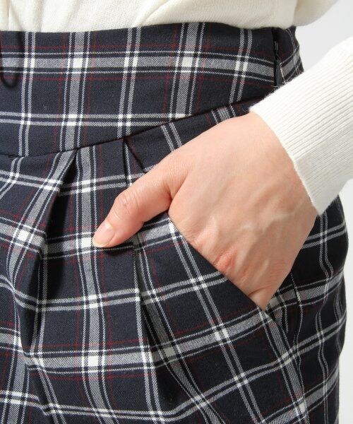 JEANASIS（ジーナシス）の「サキゾメガラコクーンスカート（スカート・レディース・グレーチェック/グリーンストライプ/ネイビーチェック・S/M）」の7枚目の写真