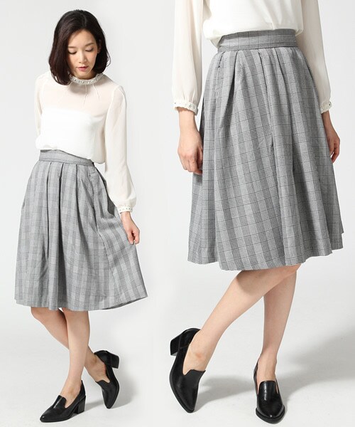 JEANASIS（ジーナシス）の「ガラタックミディフレアスカート（スカート・レディース・ホワイトストライプ/グレーチェック・FREE）」の2枚目の写真