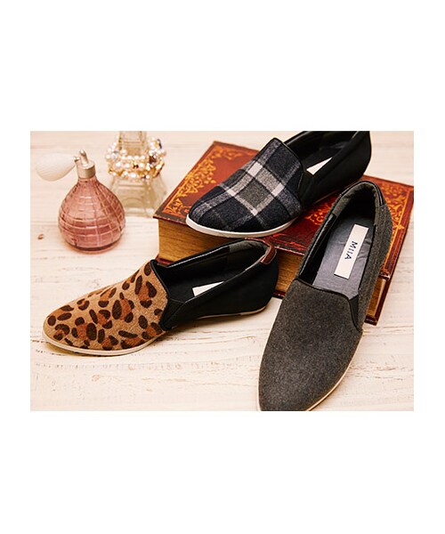 MIIA(ミーア)の「ポインテッドトゥスリッポン(シューズ・レディース・チェック/グレー/レオパード・1/2/3)」の1枚目の写真