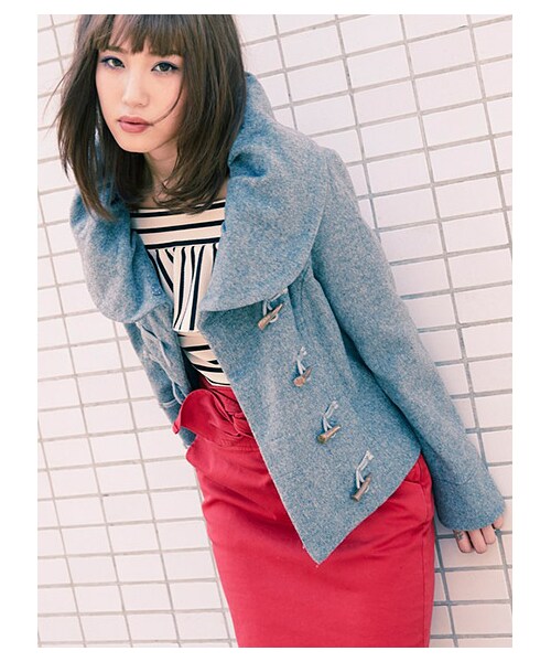 MIIA（ミーア）の「ショートダッフルコート（ジャケット/アウター・レディース・ベージュ/ブラック/ライトグレー/ネイビー・1/2）」の3枚目の写真