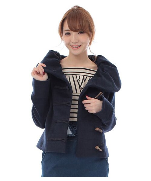 MIIA（ミーア）の「ショートダッフルコート（ジャケット/アウター・レディース・ベージュ/ブラック/ライトグレー/ネイビー・1/2）」の4枚目の写真