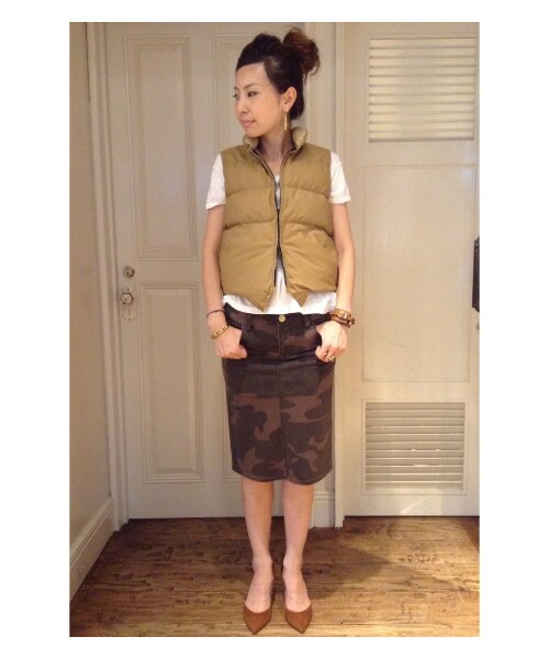 Crescent Down Works（クレセントダウンワークス）の「CRESCENT DOWN クレッセント ダウンベスト（ダウンジャケット・レディース・ベージュ/ネイビー・フリー）」の18枚目の写真