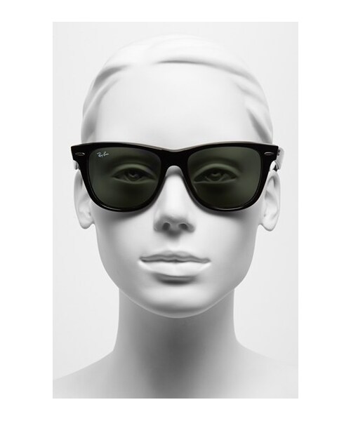 Ray-Ban（レイバン）の「Ray-Ban 'Classic Wayfarer XL' 54mm Sunglasses（サングラス・Black/Dark Tortoise）」の3枚目の写真