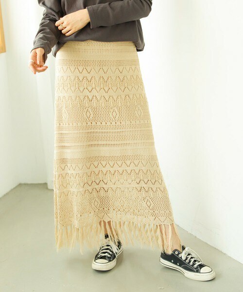 Auntie Rosa Holiday（アンティローザホリデー）の「透かし編みフリンジスカート（スカート・レディース・ベージュ/ブラウン/ホワイト・FREE）」の2枚目の写真