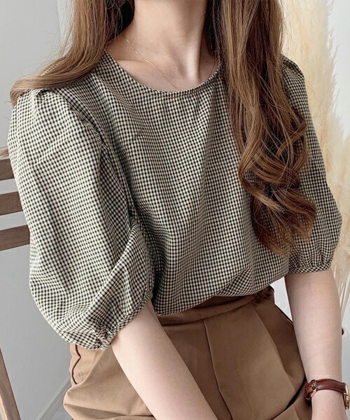 chocomee（チョコミー）の「パフスリーブチェックブラウス（シャツ/ブラウス・レディース・イエロー/ブラック・FREE）」の2枚目の写真