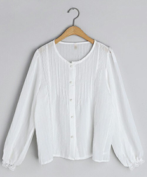 DHOLIC(ディーホリック)の「レースピンタックボタンブラウス(シャツ/ブラウス・レディース・ホワイト/ベージュ・FREE)」の1枚目の写真