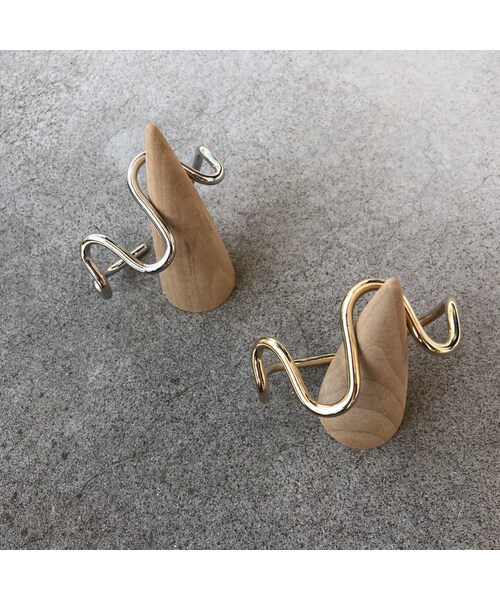 copine（コピン）の「スタイリッシュデザイン！ウェーブバングル(2color)（バングル/リストバンド・レディース・その他）」の4枚目の写真