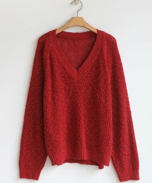 DHOLIC STYLE（ディーホリックスタイル）の「[qnigirls] Vネックルーズフィットニット（ニット/セーター・レディース・ブラック/イエロー/レッド/ホワイト/グリーン/ブルー・FREE）」の6枚目の写真