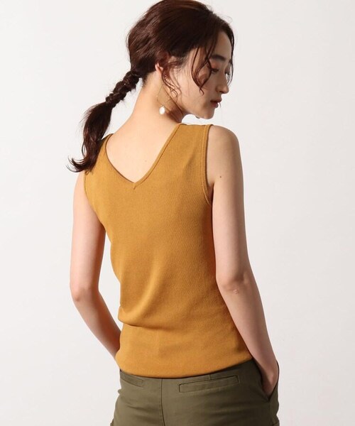OZOC(オゾック)の「ノースリーブニット(トップス・レディース・オフホワイト(003)/キャメル(041)/ナチュラル(050)/モデル情報:身長165cm 着用サイズ38(M)/モデル情報:身長168cm 着用サイズ38(M)・38(M))」の12枚目の写真