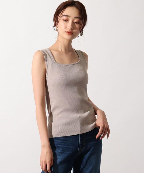 OZOC(オゾック)の「ノースリーブニット(トップス・レディース・オフホワイト(003)/キャメル(041)/ナチュラル(050)/モデル情報:身長165cm 着用サイズ38(M)/モデル情報:身長168cm 着用サイズ38(M)・38(M))」の3枚目の写真