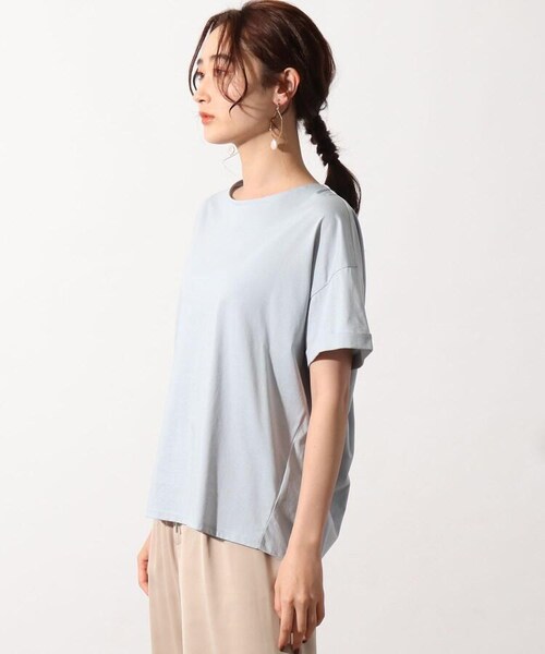 OZOC（オゾック）の「[26(S)/52(LL)WEB限定サイズ][洗える]バックツイストプルオーバー（トップス・レディース・オフホワイト(003)/ナチュラル(050)/サックス(090)/スミクロ(018)/モデル情報:身長163cm 着用サイズ38(M)・26(S)/38(M)/40(L)/52(LL)）」の11枚目の写真