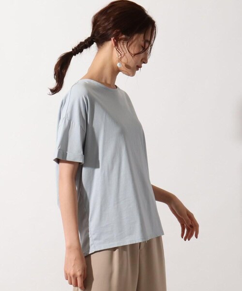 OZOC（オゾック）の「[26(S)/52(LL)WEB限定サイズ][洗える]バックツイストプルオーバー（トップス・レディース・オフホワイト(003)/ナチュラル(050)/サックス(090)/スミクロ(018)/モデル情報:身長163cm 着用サイズ38(M)・26(S)/38(M)/40(L)/52(LL)）」の6枚目の写真