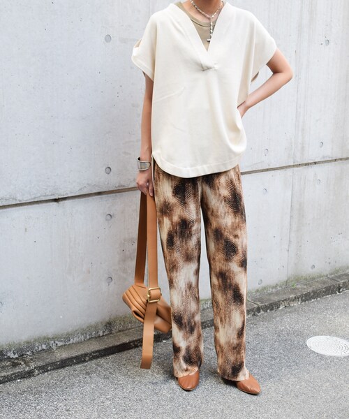 no brand(ノーブランド)の「タイダイプリーツラフPT(その他パンツ・レディース・その他)」の2枚目の写真