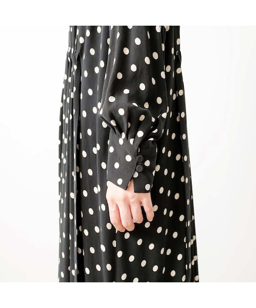 REBECCA DE RAVENELポルカドット ワンピース 新品未使品 REBECCA DE RAVENELポルカドット ワンピース 新品未使品 REBECCA DE