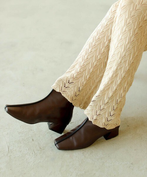 VACANCY（ヴァカンシー）の「パイピングショートブーツ（ブーツ・レディース・ホワイト/グレー/ブラウン・S/M/L）」の3枚目の写真