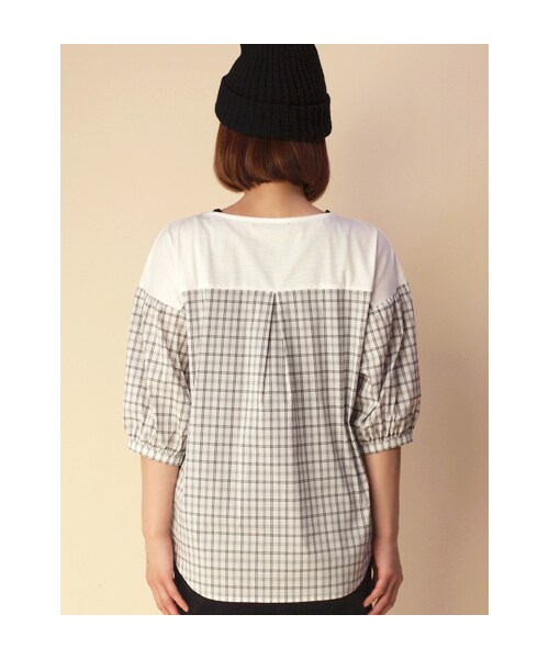 w closet（ダブルクローゼット）の「【A/W】袖チェック切替シルケット天竺プルオーバー（トップス・レディース・オフホワイト/ネイビー/ブラック・FREE）」の6枚目の写真