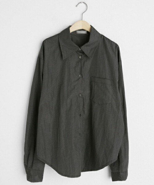 DHOLIC（ディーホリック）の「ワンポケットラウンドヘムシャツ（シャツ/ブラウス・レディース・ベージュ/ブラウン/グレー・FREE）」の2枚目の写真