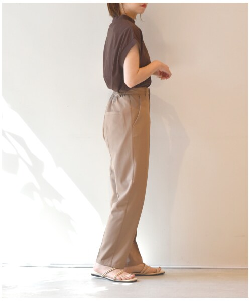 w closet(ダブルクローゼット)の「スリムスラックスパンツ(パンツ・レディース・Lカーキ/ベージュ/Sオレンジ/Dモカ・S/M/FREE/L)」の21枚目の写真