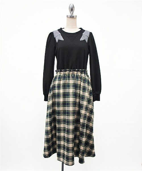 Clice de Paris（クリシェドゥパリス）の「肩リボンドッキングワンピース（ワンピース/ドレス・レディース・ブラック/グレー/ピンク・ワンサイズ）」の2枚目の写真