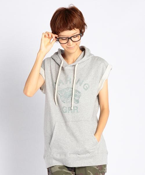 DOUBLE NAME（ダブルネーム）の「パーカーチュニック（トップス・ブラック/オフシロ/杢グレー・FREE）」の2枚目の写真