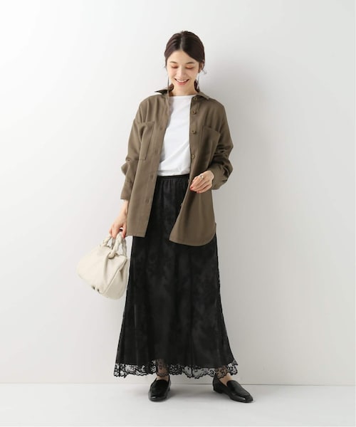 IENA(イエナ)の「Klauber レースフレアスカート◆(スカート・ブラック/34/36/在庫あり/38/残り2点)」の4枚目の写真