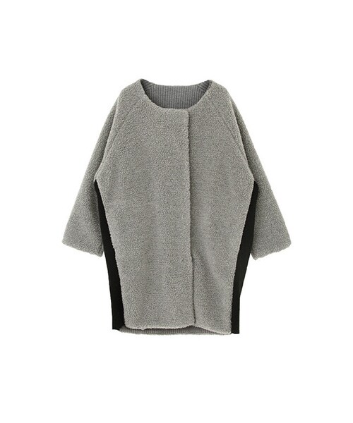 KBF（ケイビーエフ）の「リバーシブルボアコート（ジャケット/アウター・レディース・GRAY/OFF/CAMEL・one）」の3枚目の写真