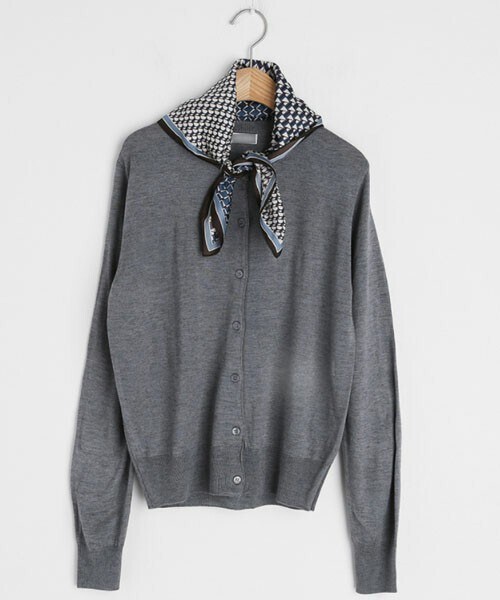 DHOLIC（ディーホリック）の「スカーフ付ボタンカーディガン（カーディガン/ボレロ・レディース・ベージュ/ブラウン/ブラック/グレー・FREE）」の3枚目の写真