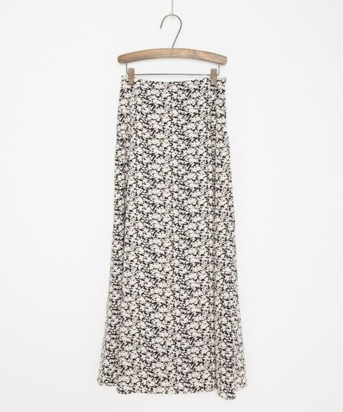 Crisp（クリスプ）の「フラワーフレアスカート[c2k2705b]（スカート・レディース・アイボリー/ブラック・FREE）」の4枚目の写真