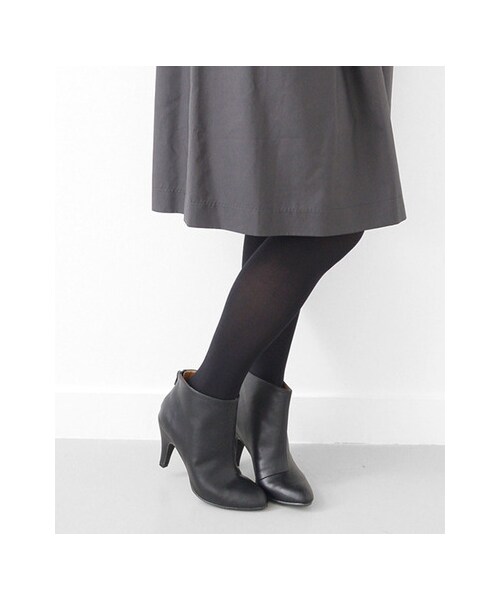 RODE SKO(ロデスコ)の「バックジップヒールブーツ(シューズ・レディース・BLACK/GRAY SUEDE/WINE SUEDE・36/37/38/39)」の4枚目の写真