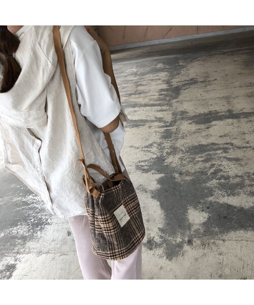 copine（コピン）の「小ぶりなシルエットが可愛い！グレンチェック柄2wayミニバッグ(3color)【クリックポスト対象商品】（ショルダーバッグ・レディース・その他）」の9枚目の写真