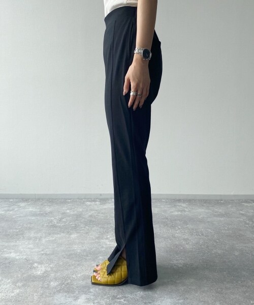 PAGEBOY（ページボーイ）の「フロントシームスリットカットパンツ（パンツ・レディース・ブラック/ベルベッド/ブラウン・F）」の17枚目の写真