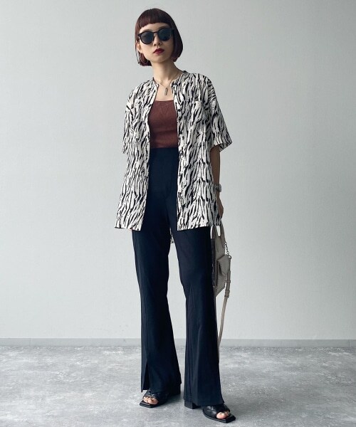 PAGEBOY（ページボーイ）の「フロントシームスリットカットパンツ（パンツ・レディース・ブラック/ベルベッド/ブラウン・F）」の6枚目の写真