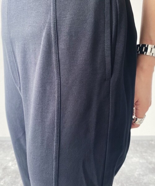 PAGEBOY（ページボーイ）の「フロントシームスリットカットパンツ（パンツ・レディース・ブラック/ベルベッド/ブラウン・F）」の12枚目の写真