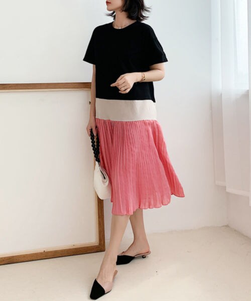 no brand（ノーブランド）の「バイカラー大人プリーツワンピース（ワンピース・レディース・その他）」の5枚目の写真