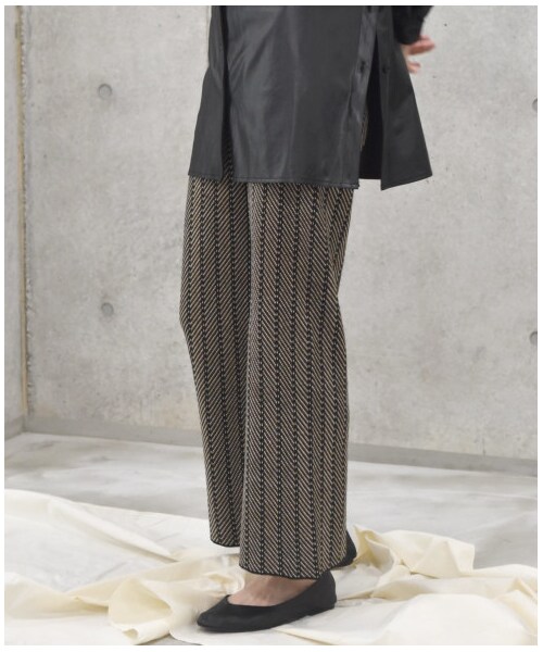 w closet(ダブルクローゼット)の「【Alley】ジャガードニットパンツ(パンツ・レディース・グリーン/ブラック・FREE/M/L)」の22枚目の写真