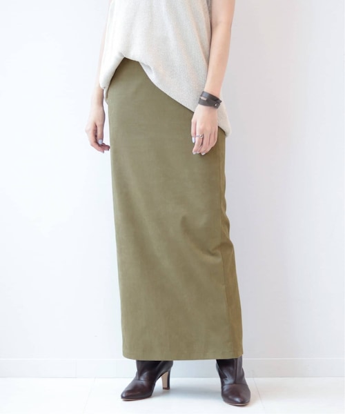 plage(プラージュ)の「Iラインフェイクスエードスカート(スカート・ブラウン/34/在庫なし/36/38/残り1点)」の2枚目の写真