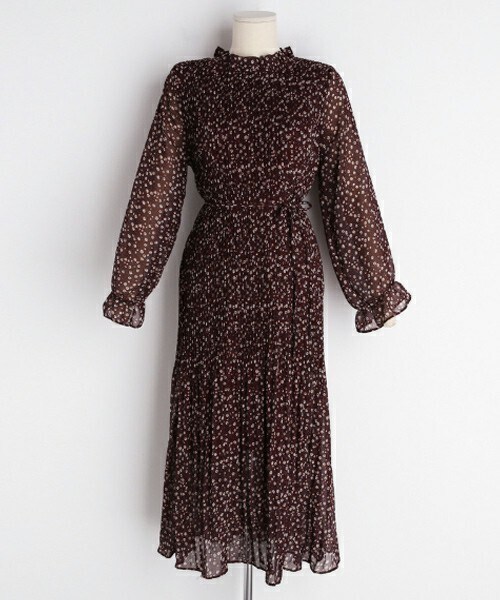 DHOLIC（ディーホリック）の「ストラップ付花柄プリーツワンピース（ワンピース・レディース・ブルー/ブラック/レッド・FREE）」の3枚目の写真