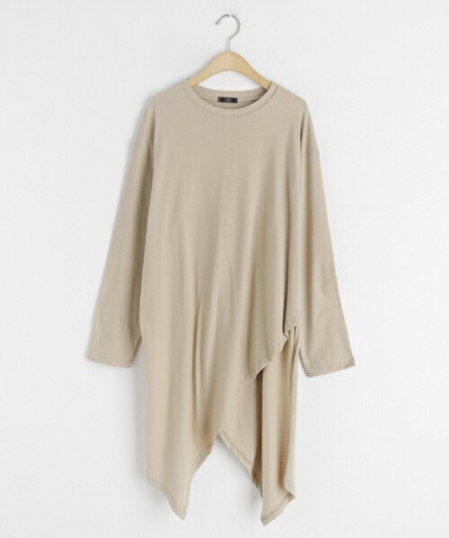 DHOLIC（ディーホリック）の「ダイアゴナルアンバランスTシャツ（Tシャツ/カットソー・レディース・ホワイト/ベージュ/ブラック/グリーン・FREE）」の3枚目の写真