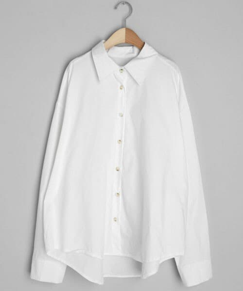 DHOLIC(ディーホリック)の「ボクシーシャツ(シャツ/ブラウス・レディース・ホワイト/ブラウン/ベージュ/グリーン・FREE)」の1枚目の写真