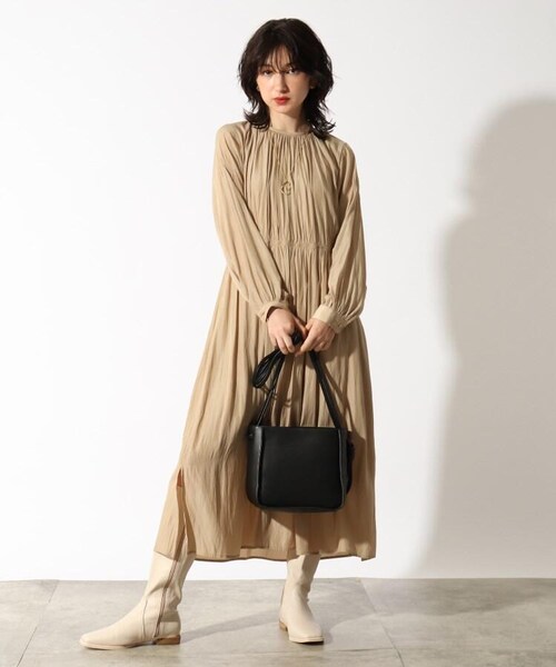 OZOC（オゾック）の「[洗える]サテンギャザーワンピース（ワンピース/ドレス・レディース・ライトベージュ(051)/ブラウン(042)/ライトパープル(081)・38(M)/40(L)）」の18枚目の写真